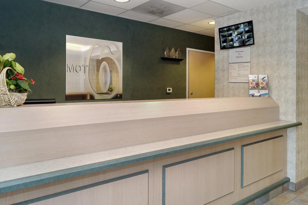 Motel 6-Peterborough, On Экстерьер фото