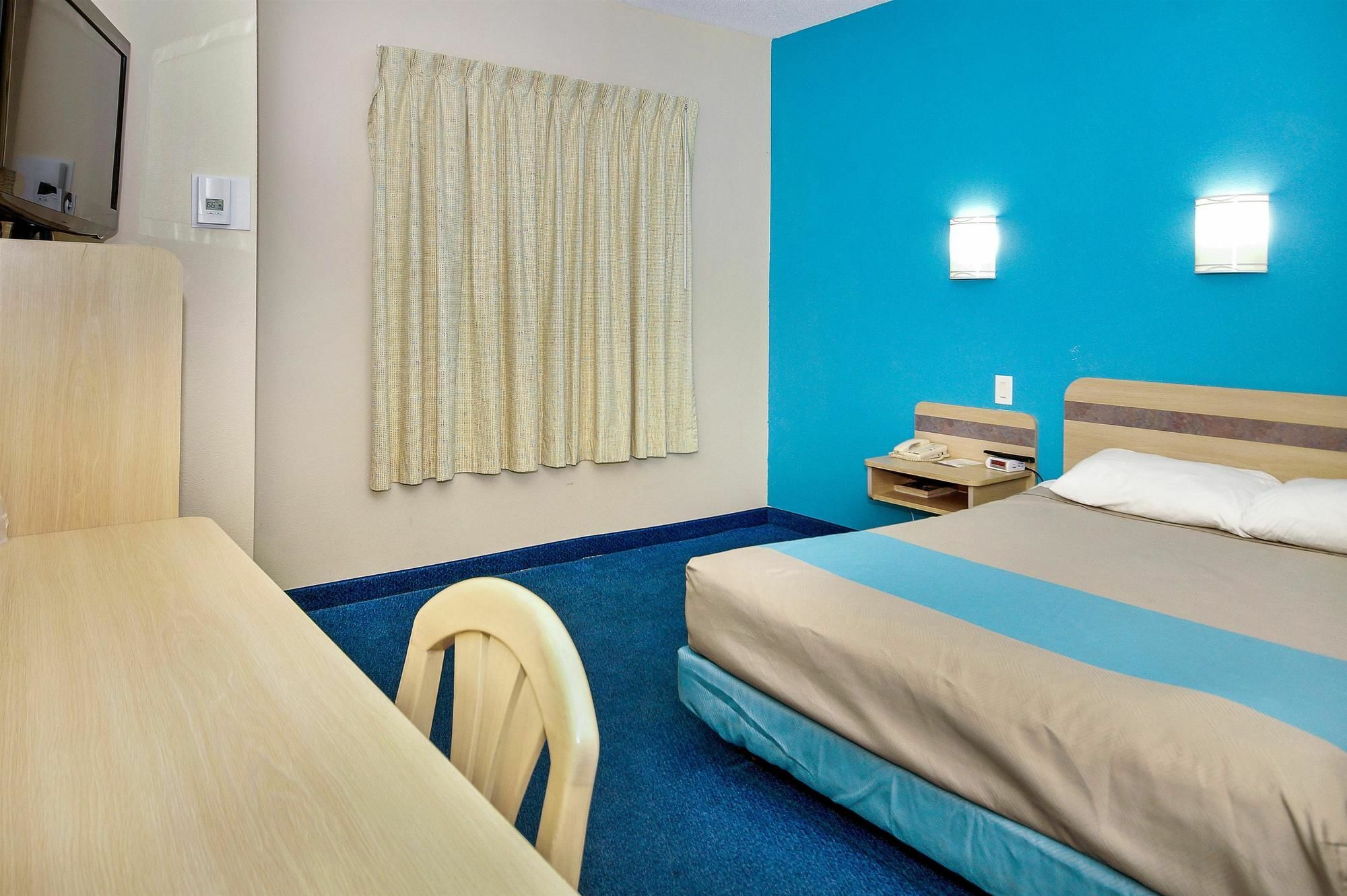 Motel 6-Peterborough, On Экстерьер фото
